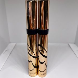 2 X Estee Lauder Sumptuous Extreme Mascara
Full size